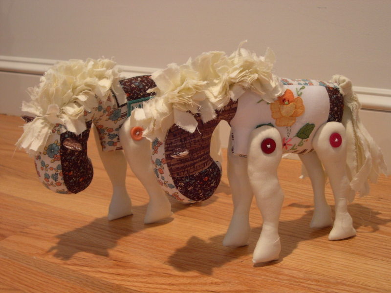 Horses_together_head_on Horses_together_head_on