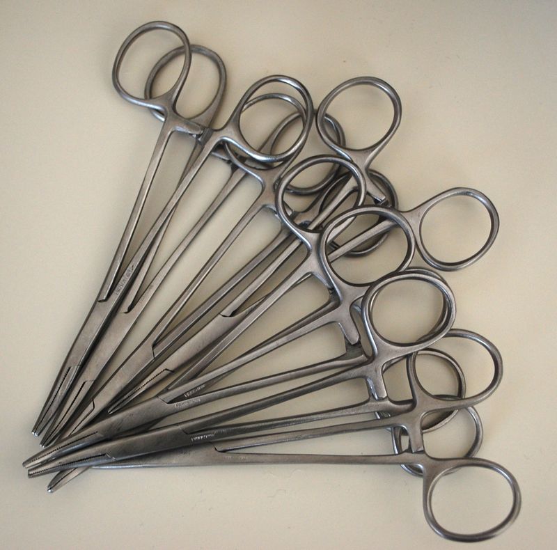 Mulitple pairs of forceps