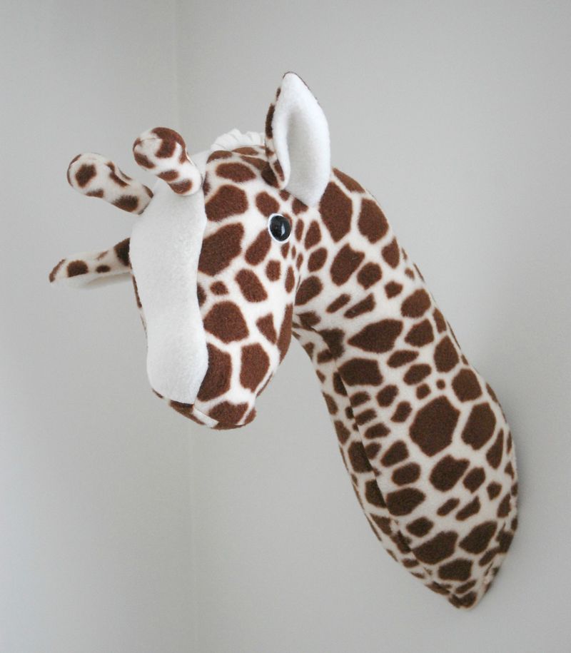 Giraffe Mount 2