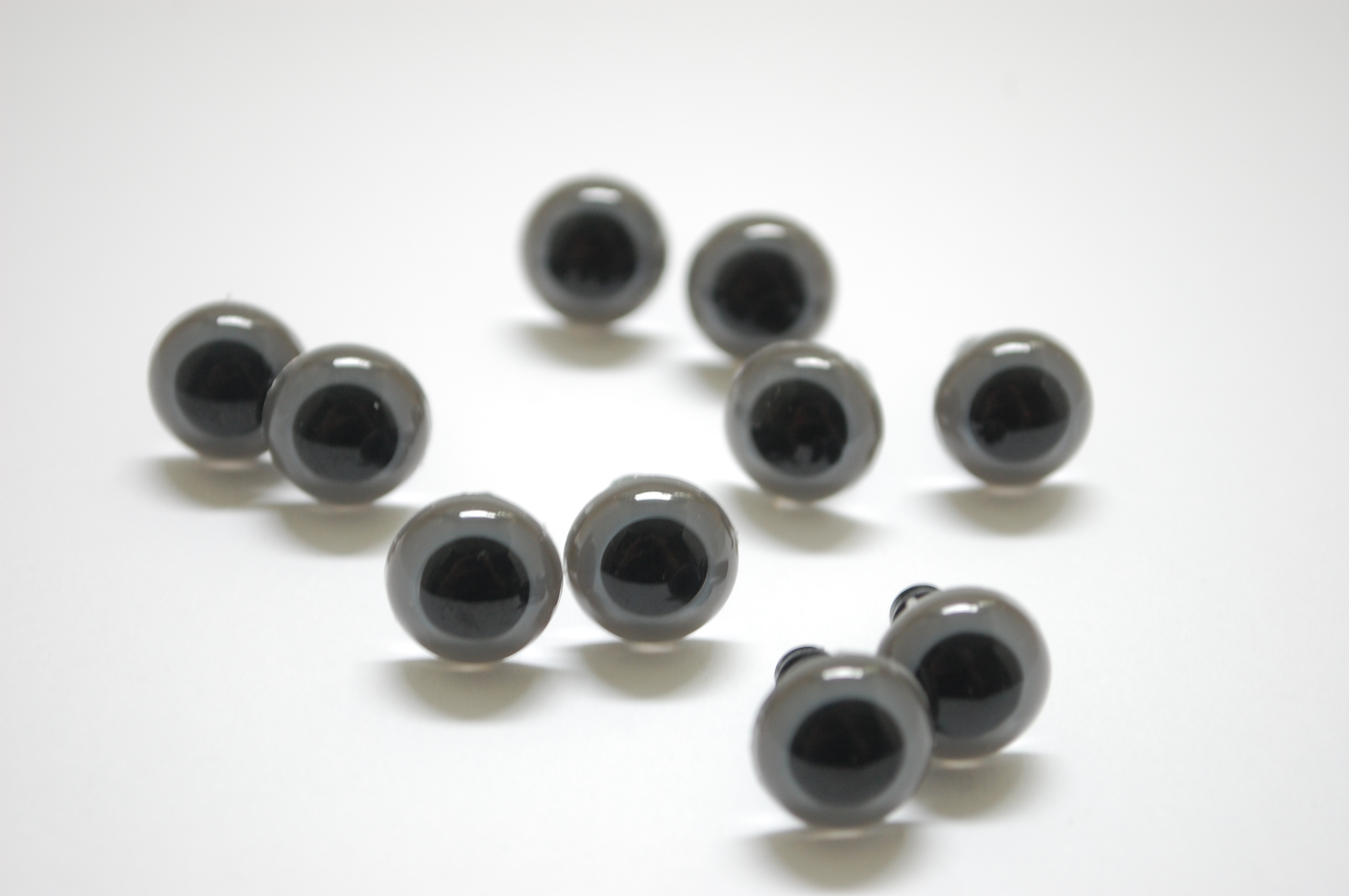 12mm White Safety Eyes with Black Centers - 5 Pairs 
